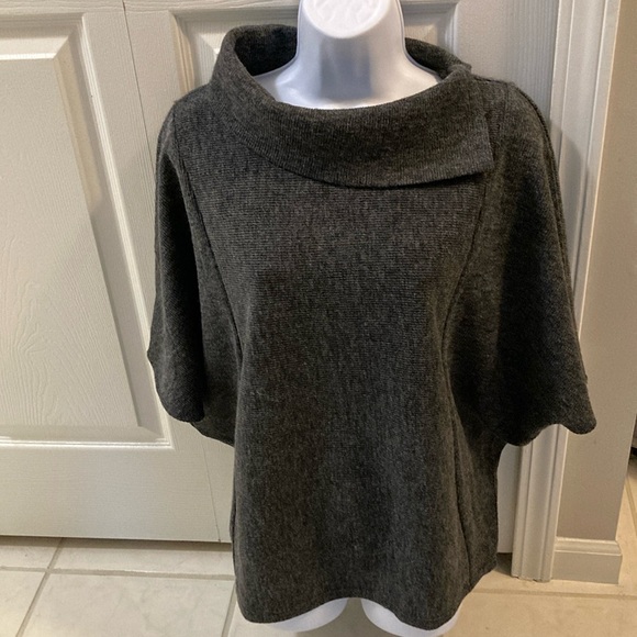 Papillon Sweater - Charcoal - Drape Neck - Poncho Style - Size Medium NWT - Picture 1 of 7